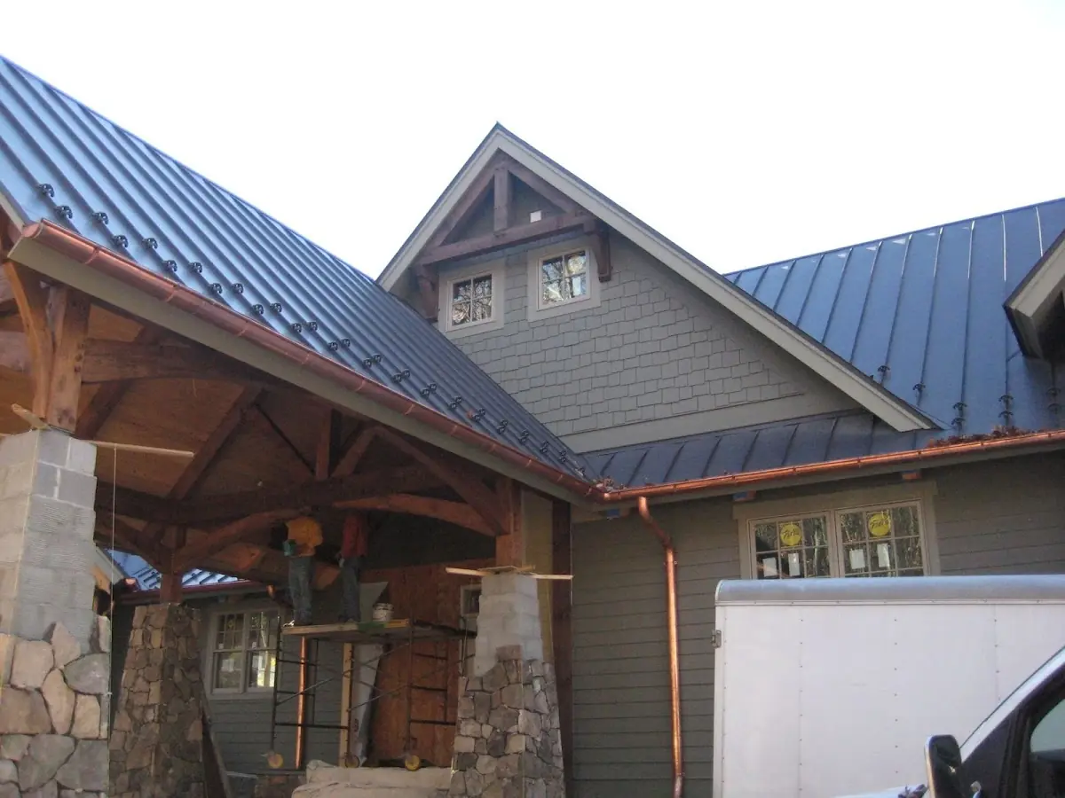 Craftsman Roofing team delivering quality roofing work in Davis Mill